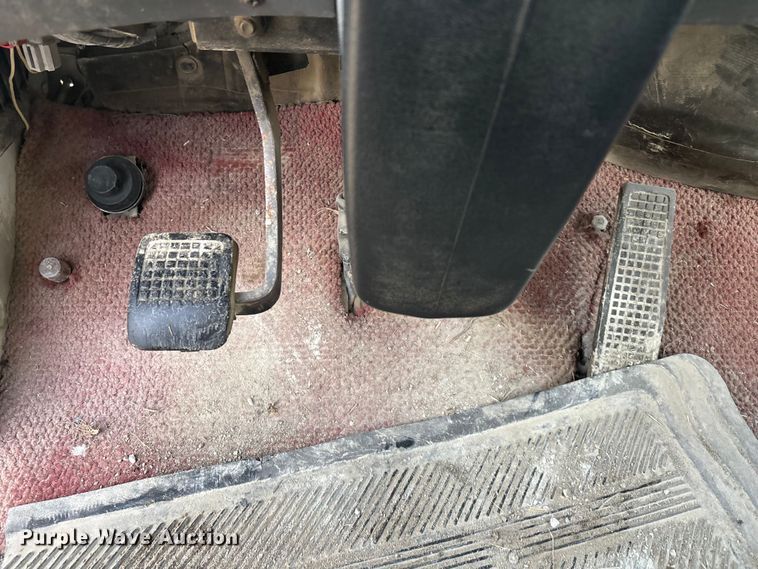 image for item FG1723 1988 Ford LT8000 ready mix truck