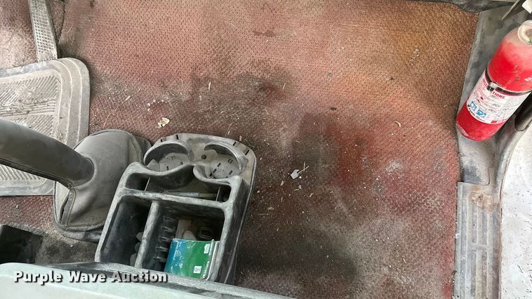 image for item FG1723 1988 Ford LT8000 ready mix truck