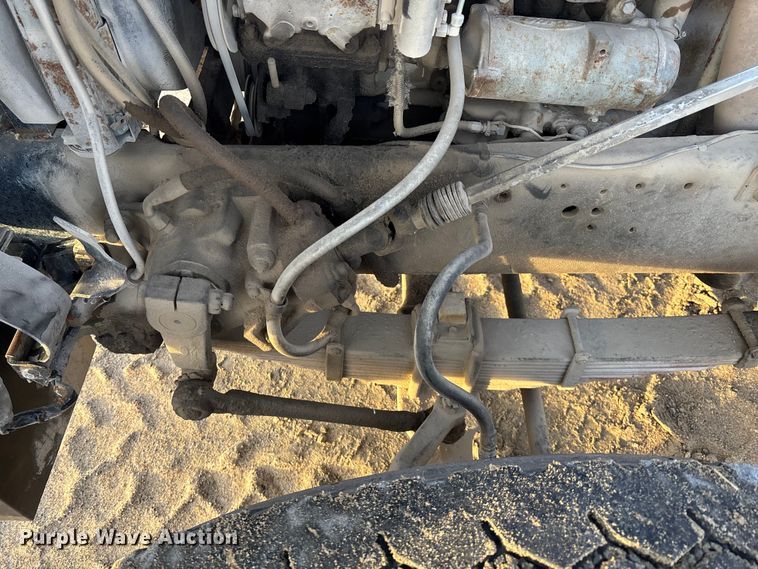 image for item FG1723 1988 Ford LT8000 ready mix truck