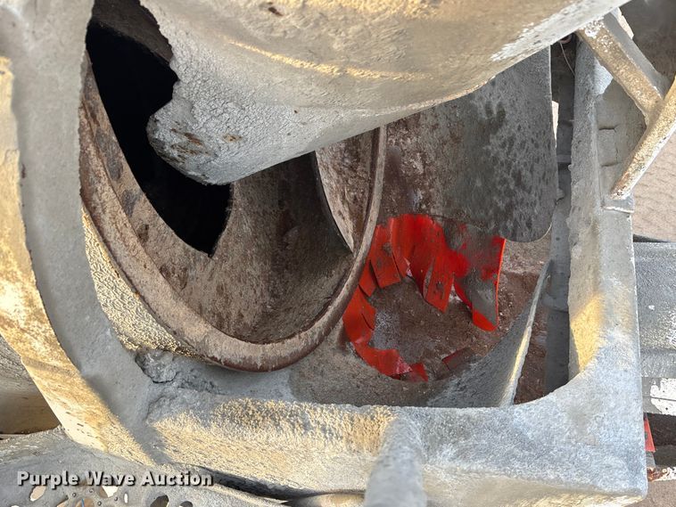 image for item FG1724 1988 Ford LT8000 ready mix truck