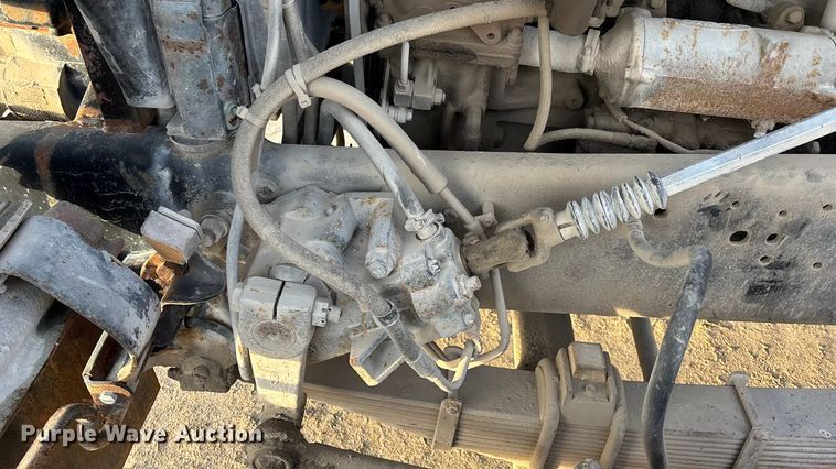 image for item FG1724 1988 Ford LT8000 ready mix truck