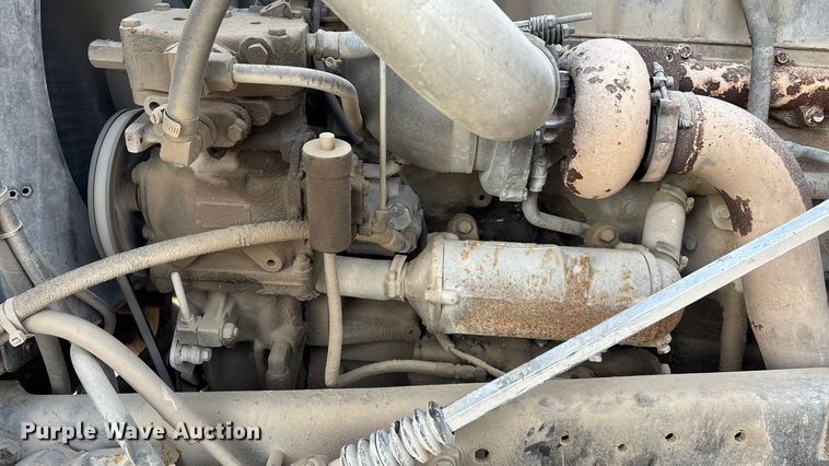 image for item FG1724 1988 Ford LT8000 ready mix truck