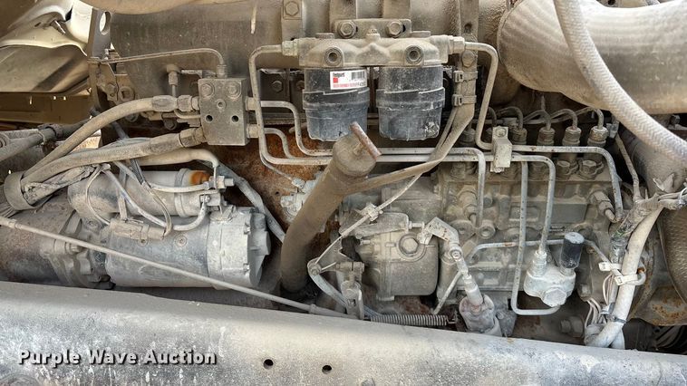 image for item FG1724 1988 Ford LT8000 ready mix truck