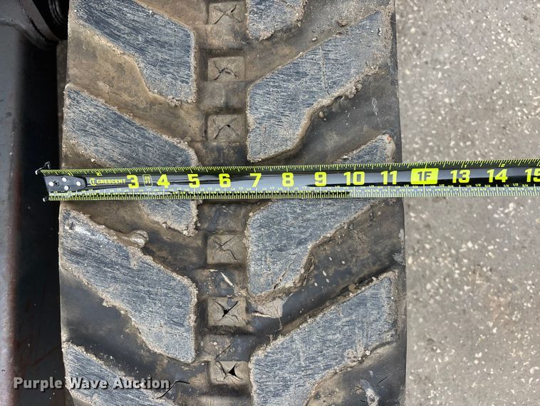 image for item FG1725 2015 Bobcat E33 mini excavator