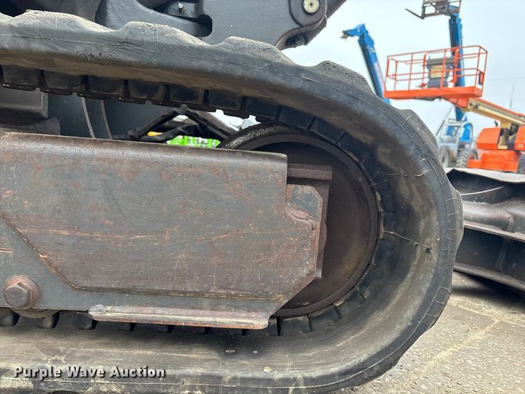 image for item FG1725 2015 Bobcat E33 mini excavator