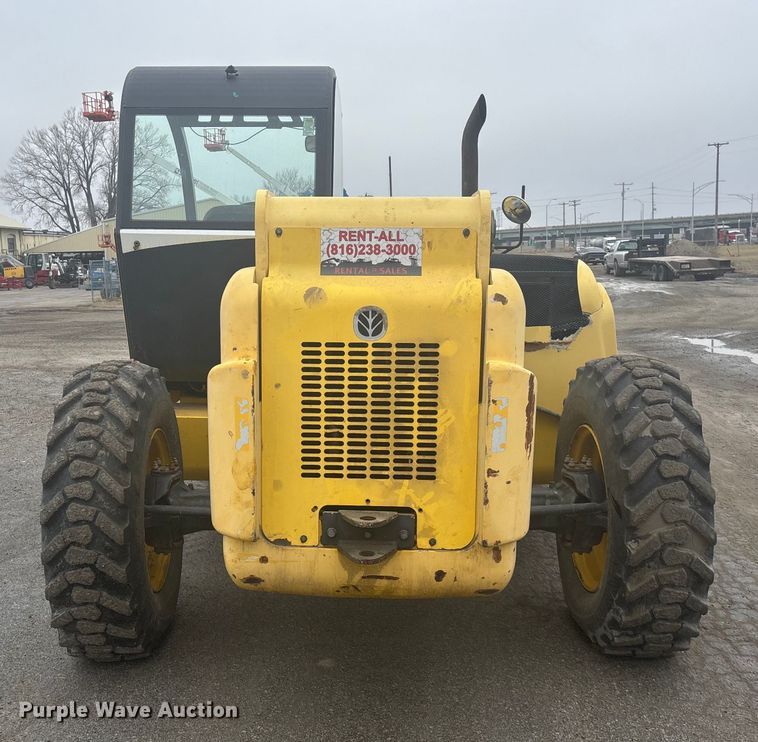 image for item FG1726 2007 New Holland M427 telehandler