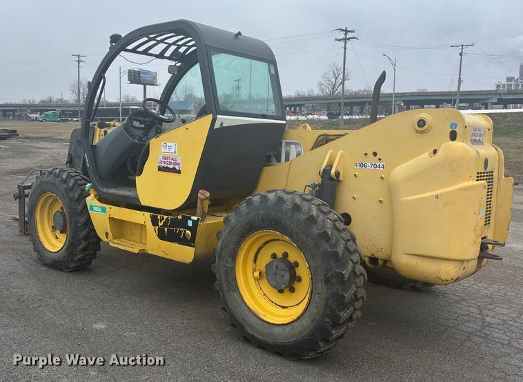 image for item FG1726 2007 New Holland M427 telehandler
