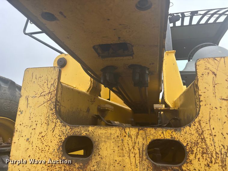 image for item FG1726 2007 New Holland M427 telehandler