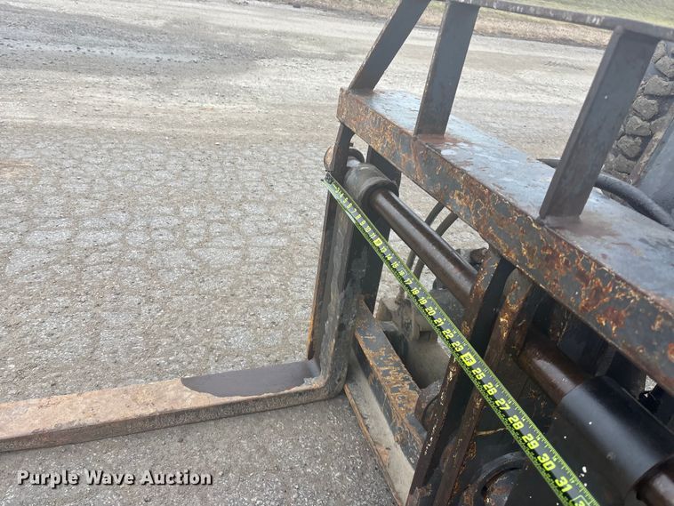 image for item FG1726 2007 New Holland M427 telehandler