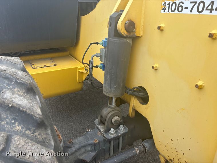 image for item FG1726 2007 New Holland M427 telehandler