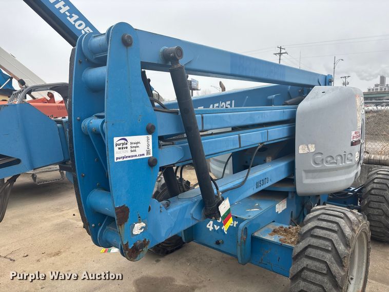 image for item FG1727 2005 Genie Z-45/25J boom lift