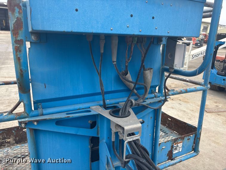 image for item FG1727 2005 Genie Z-45/25J boom lift