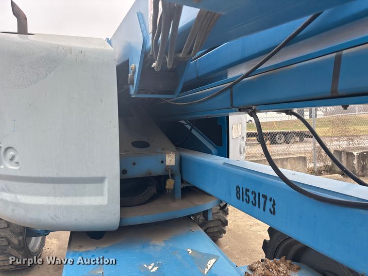 image for item FG1727 2005 Genie Z-45/25J boom lift