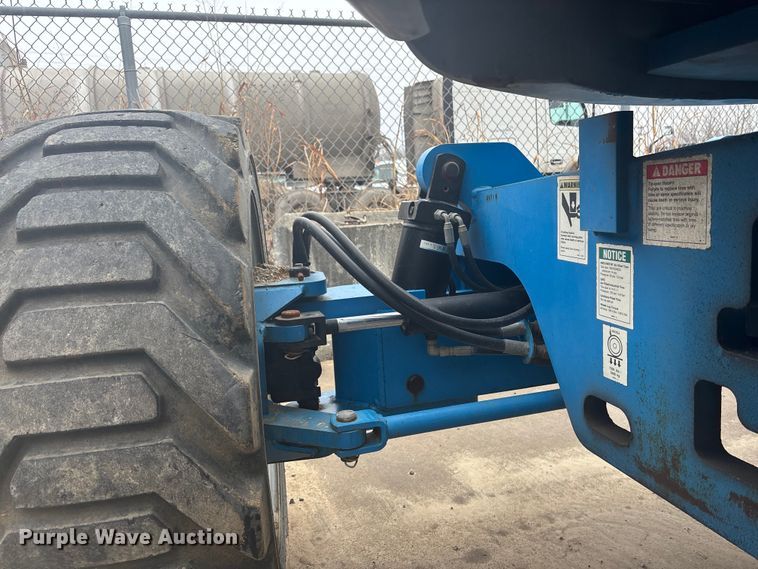 image for item FG1727 2005 Genie Z-45/25J boom lift