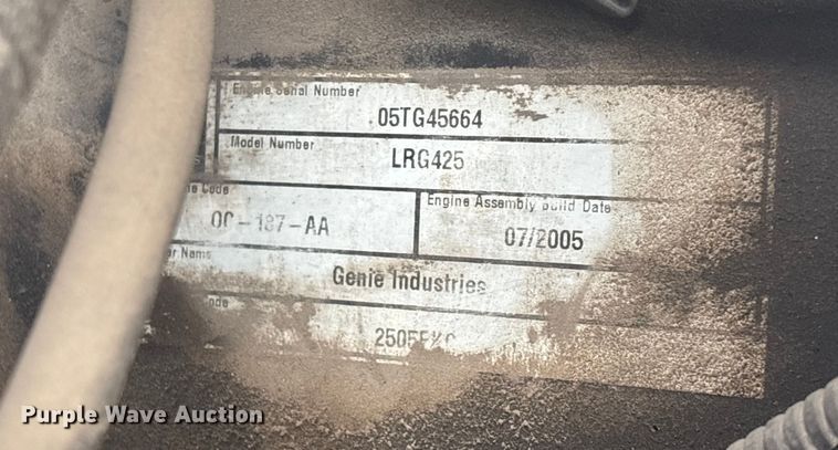 image for item FG1727 2005 Genie Z-45/25J boom lift