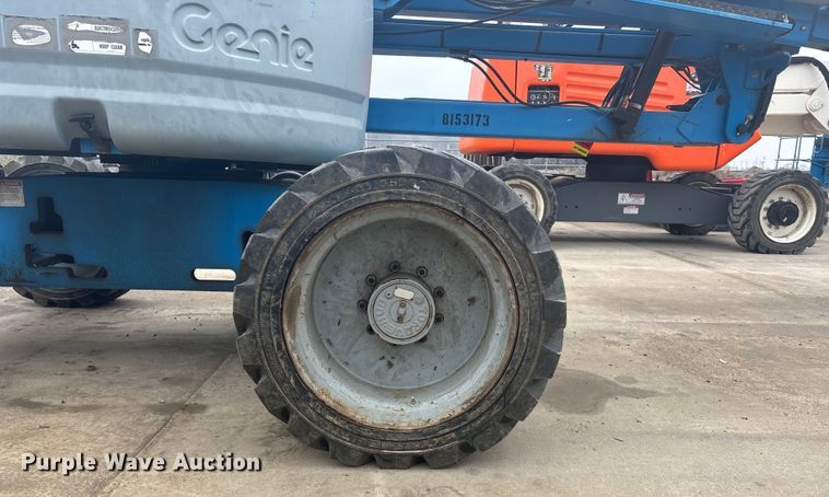 image for item FG1727 2005 Genie Z-45/25J boom lift