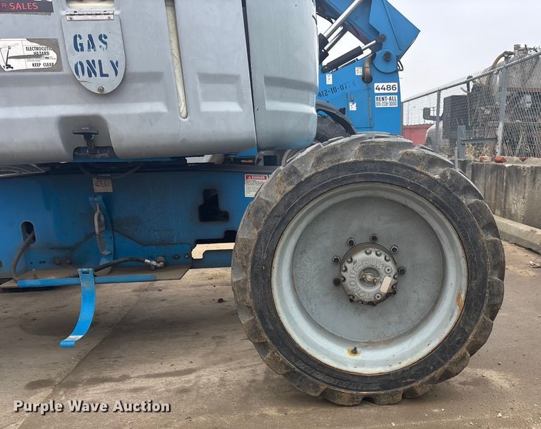 image for item FG1727 2005 Genie Z-45/25J boom lift