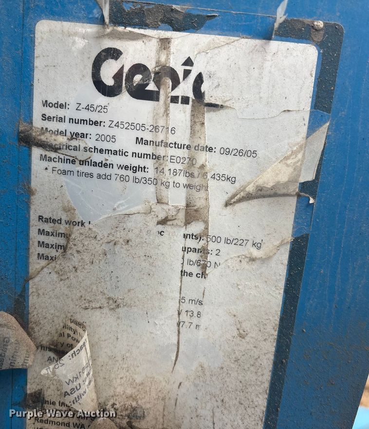 image for item FG1727 2005 Genie Z-45/25J boom lift