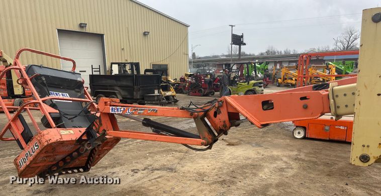 image for item FG1728 2005 JLG E400AJP  boom lift