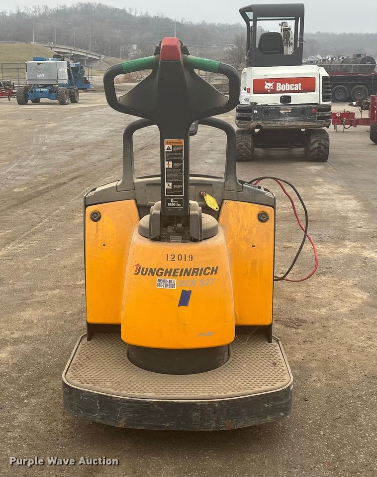 image for item FG1729 2007 Jungheinrich ECR 327 pallet jack