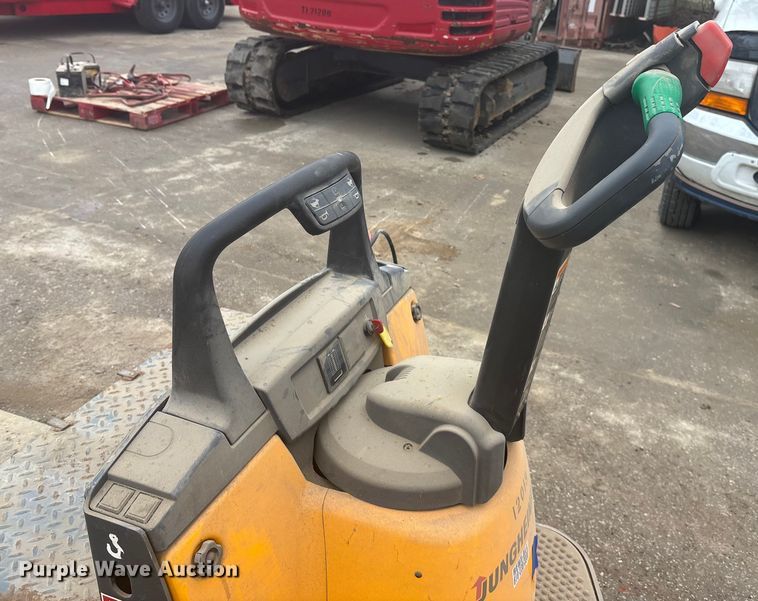 image for item FG1729 2007 Jungheinrich ECR 327 pallet jack