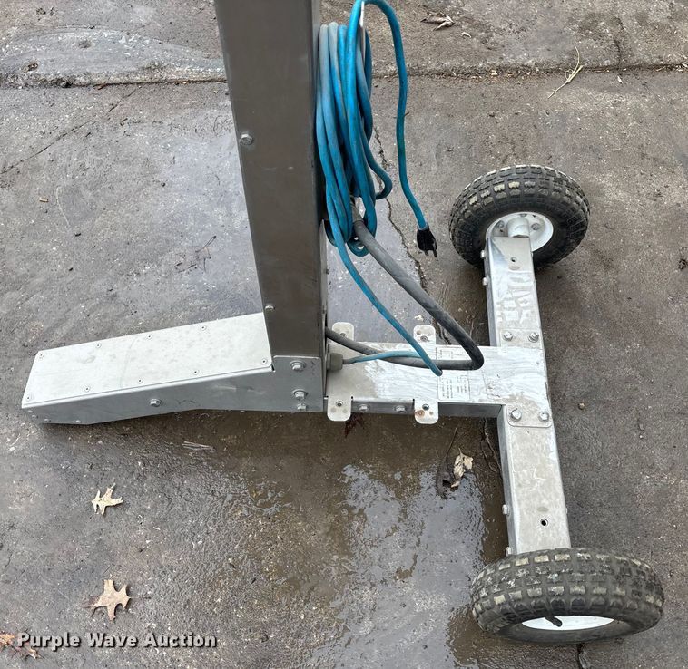 image for item FG1733 2008 I.E. Adam's 6720 mister fan