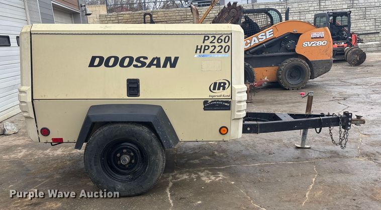 image for item FG1734 2012 Doosan P260 HP 220 air compressor