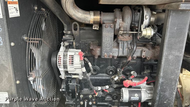 image for item FG1734 2012 Doosan P260 HP 220 air compressor