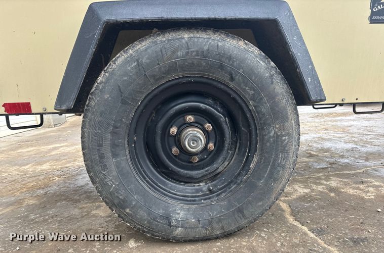 image for item FG1734 2012 Doosan P260 HP 220 air compressor