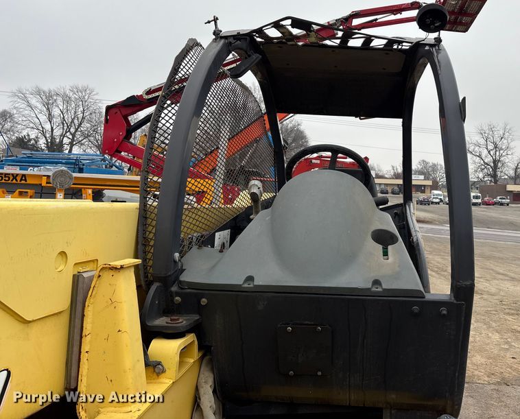 image for item FG1735 New Holland M459 telehandler