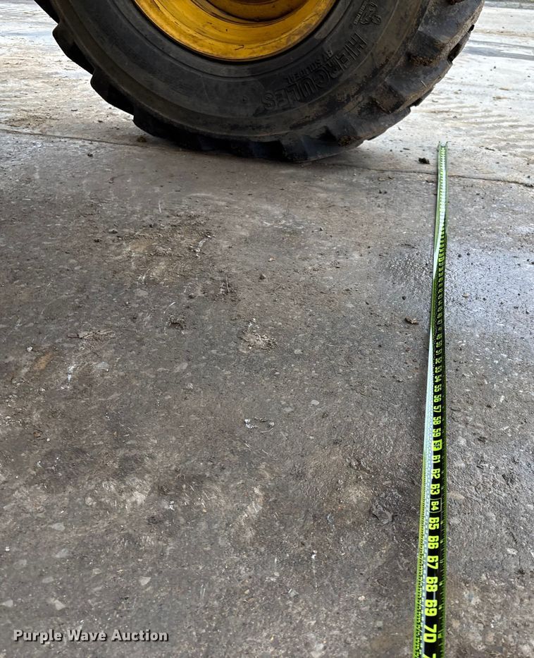 image for item FG1735 New Holland M459 telehandler