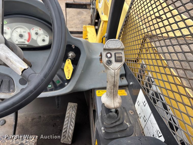 image for item FG1735 New Holland M459 telehandler