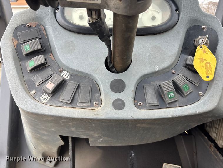 image for item FG1735 New Holland M459 telehandler