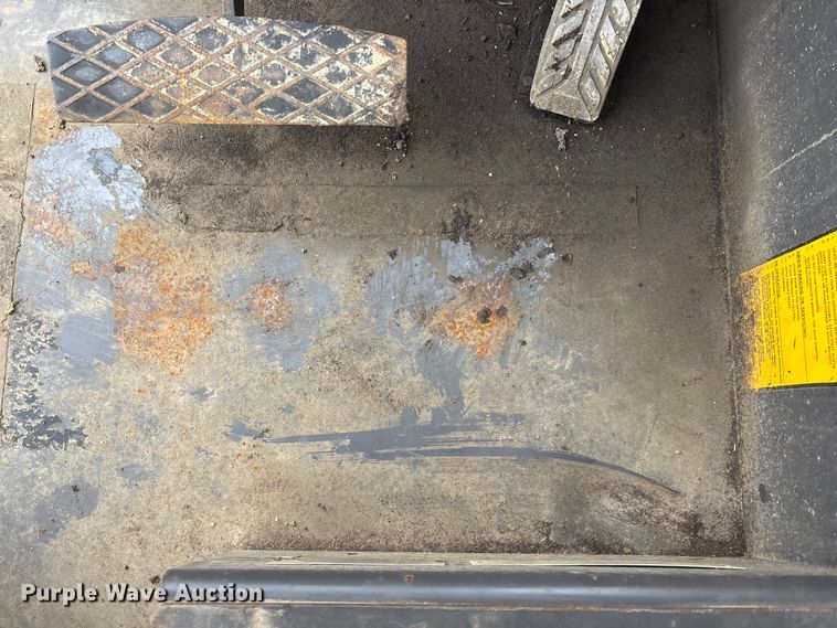 image for item FG1735 New Holland M459 telehandler