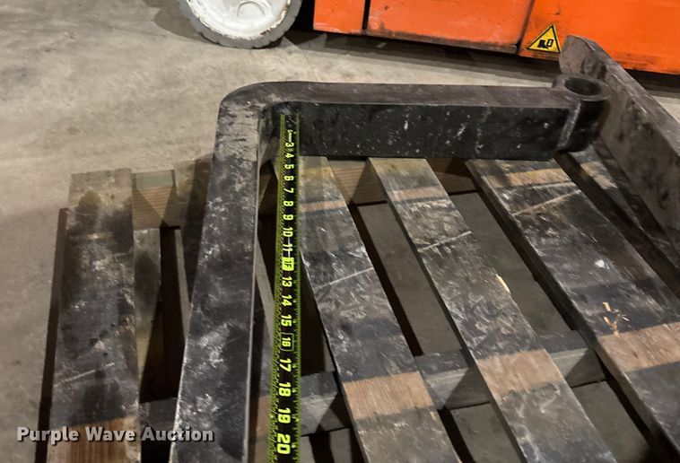 image for item FG1735 New Holland M459 telehandler