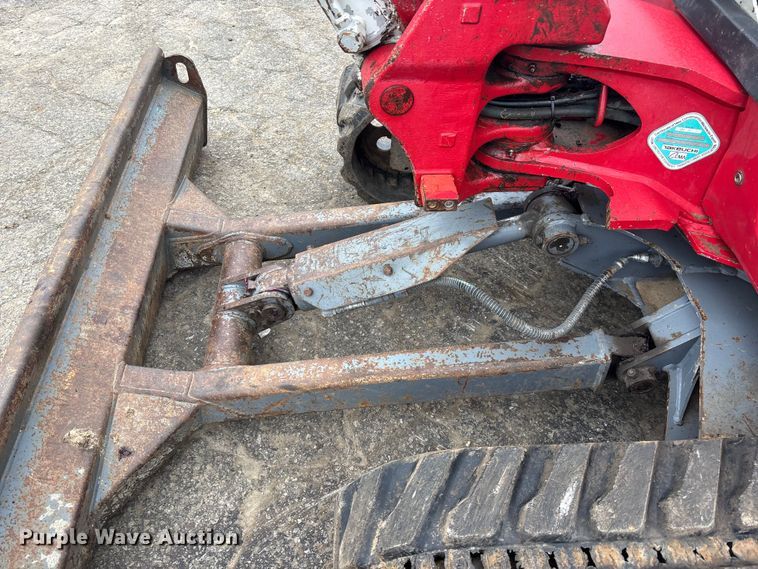 image for item FG1736 2017 Takeuchi TB240 mini excavator