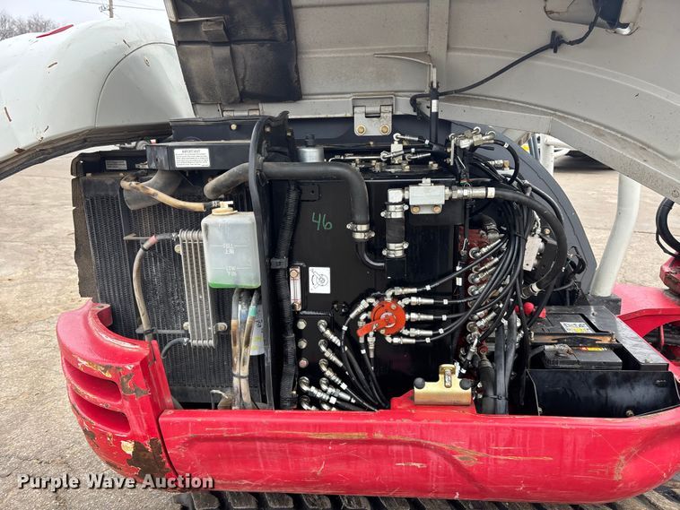 image for item FG1736 2017 Takeuchi TB240 mini excavator