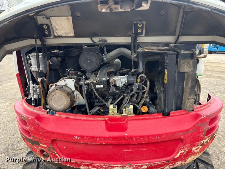 image for item FG1736 2017 Takeuchi TB240 mini excavator