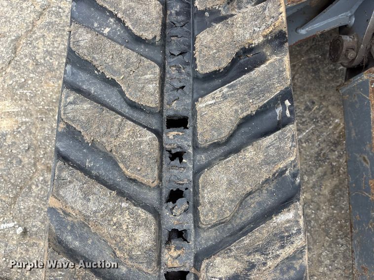 image for item FG1736 2017 Takeuchi TB240 mini excavator