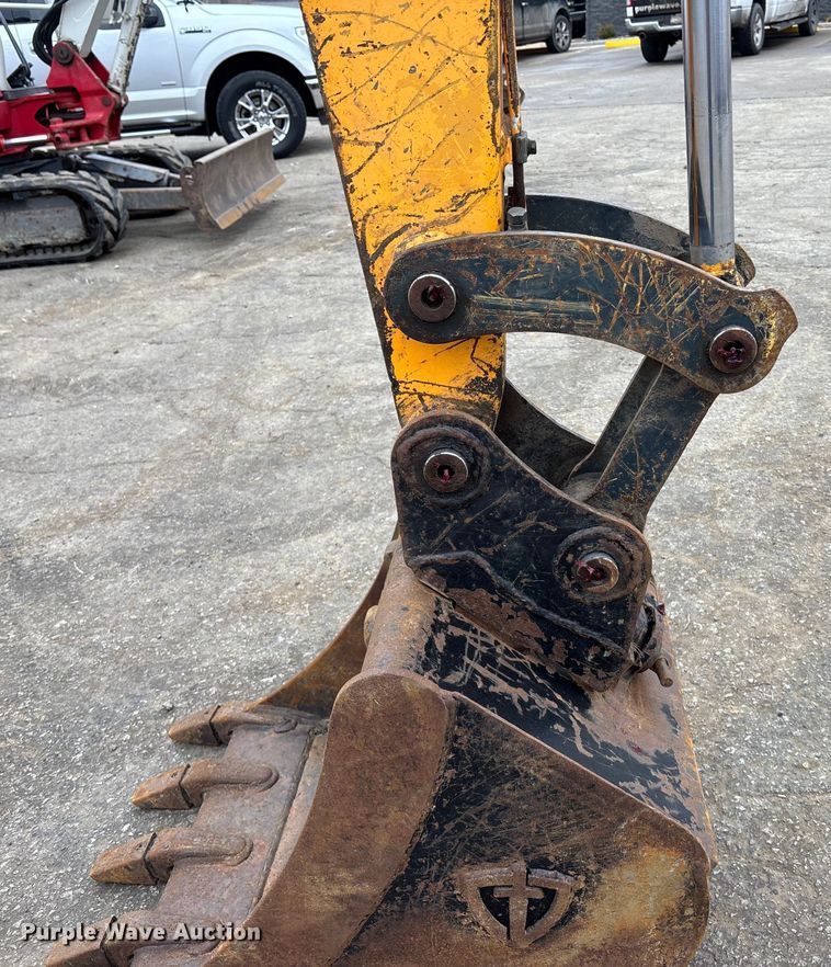 image for item FG1737 Hyundai Robes 35Z-9 mini excavator