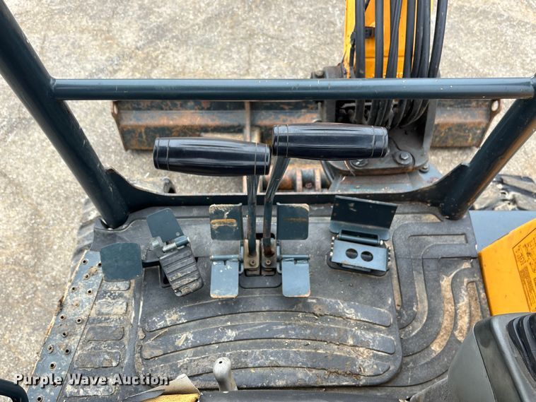 image for item FG1737 Hyundai Robes 35Z-9 mini excavator