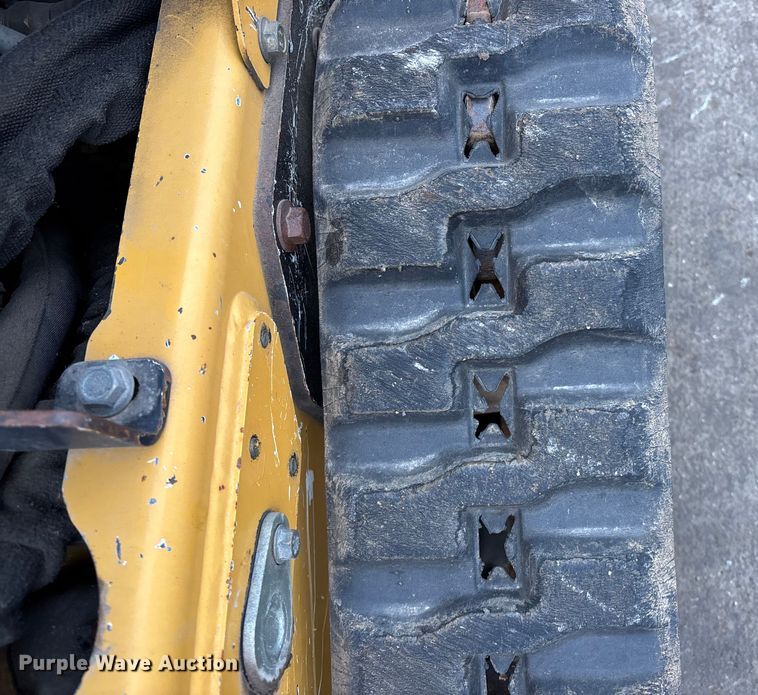 image for item FG1739 2014 Vermeer RTX250 Walk behind trencher