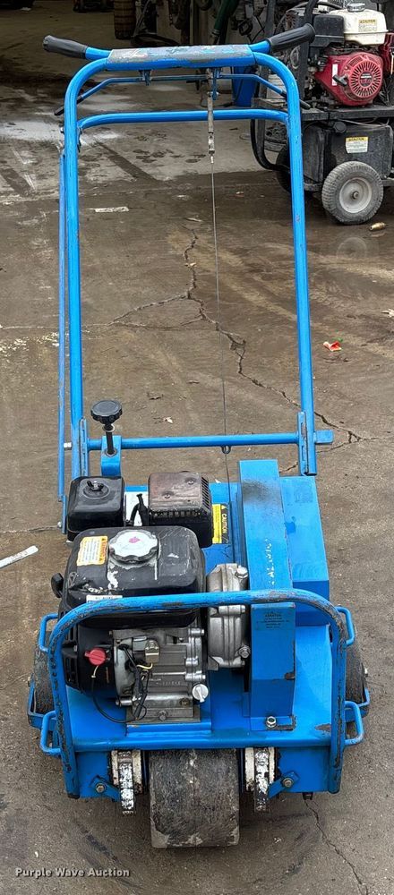 image for item FG1740 Bluebird H424 aerator