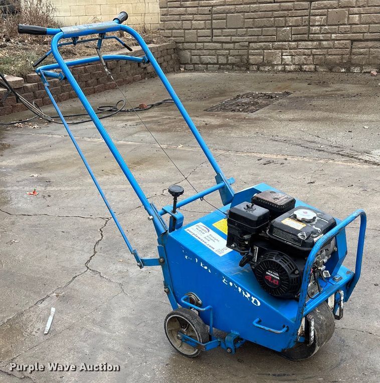 image for item FG1740 Bluebird H424 aerator