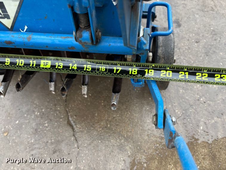 image for item FG1740 Bluebird H424 aerator