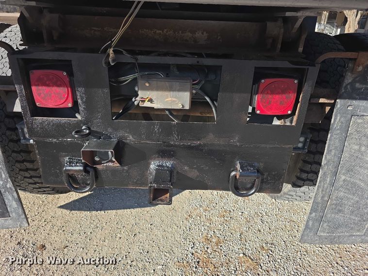 image for item FI0815 1998 International 4700 dump truck