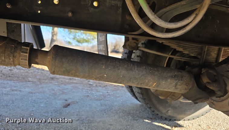 image for item FI0815 1998 International 4700 dump truck