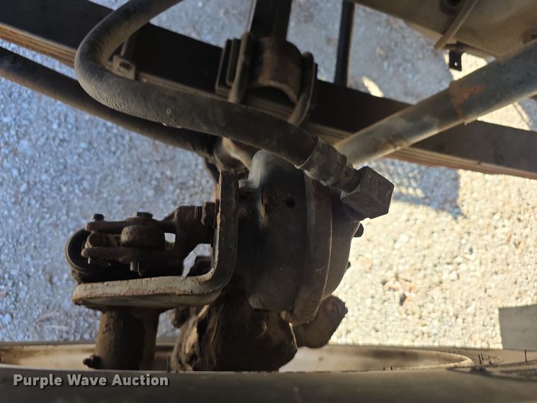 image for item FI0815 1998 International 4700 dump truck