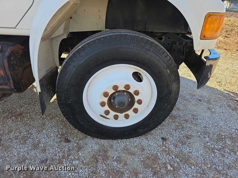 image for item FI0815 1998 International 4700 dump truck