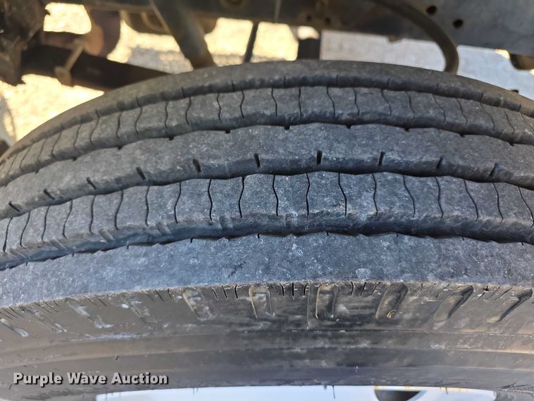 image for item FI0815 1998 International 4700 dump truck